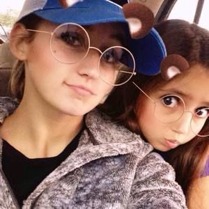 Meet your Posher, Zaylee